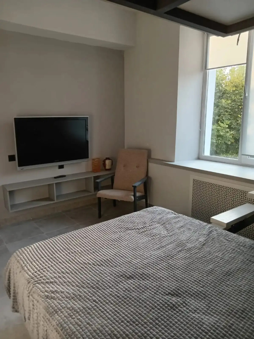 Апартаменты Октябрьский проспект 96-1