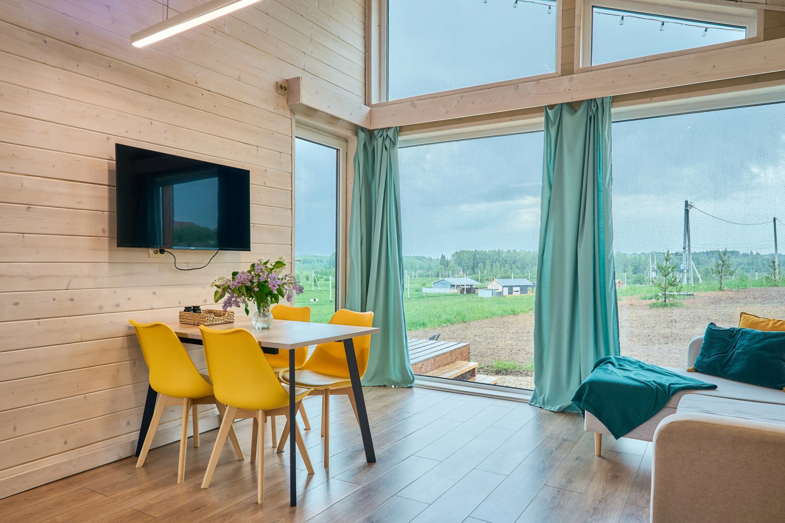 Коттедж Якунино-Дача Дом Белки