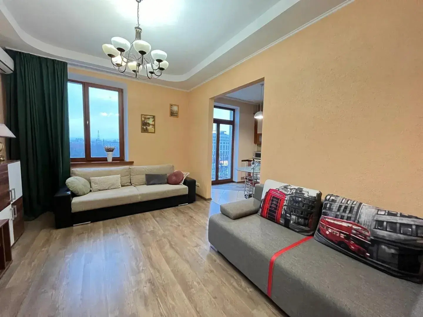 Двухкомнатная Квартира на проспекте Независимости 29