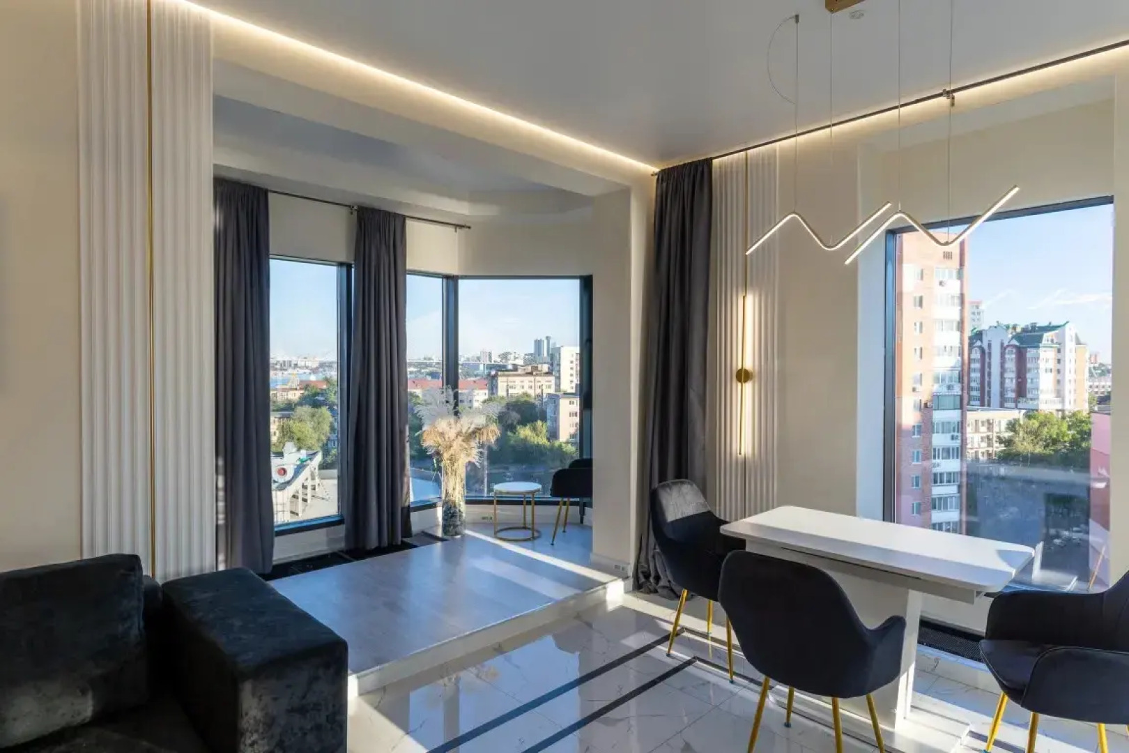 Апартаменты Азимут VIP 1