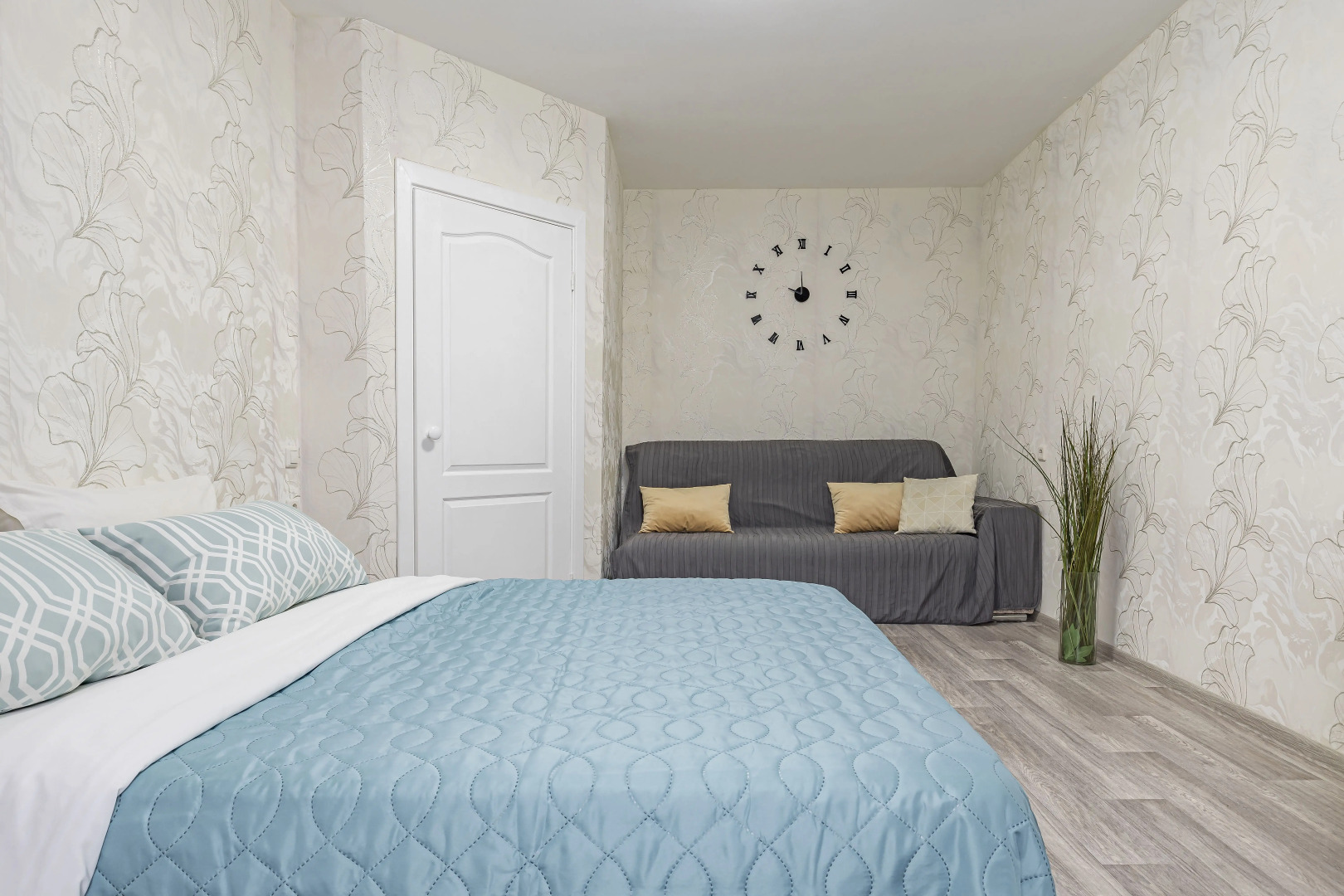 Квартира Стрелка Бурнаковская 77