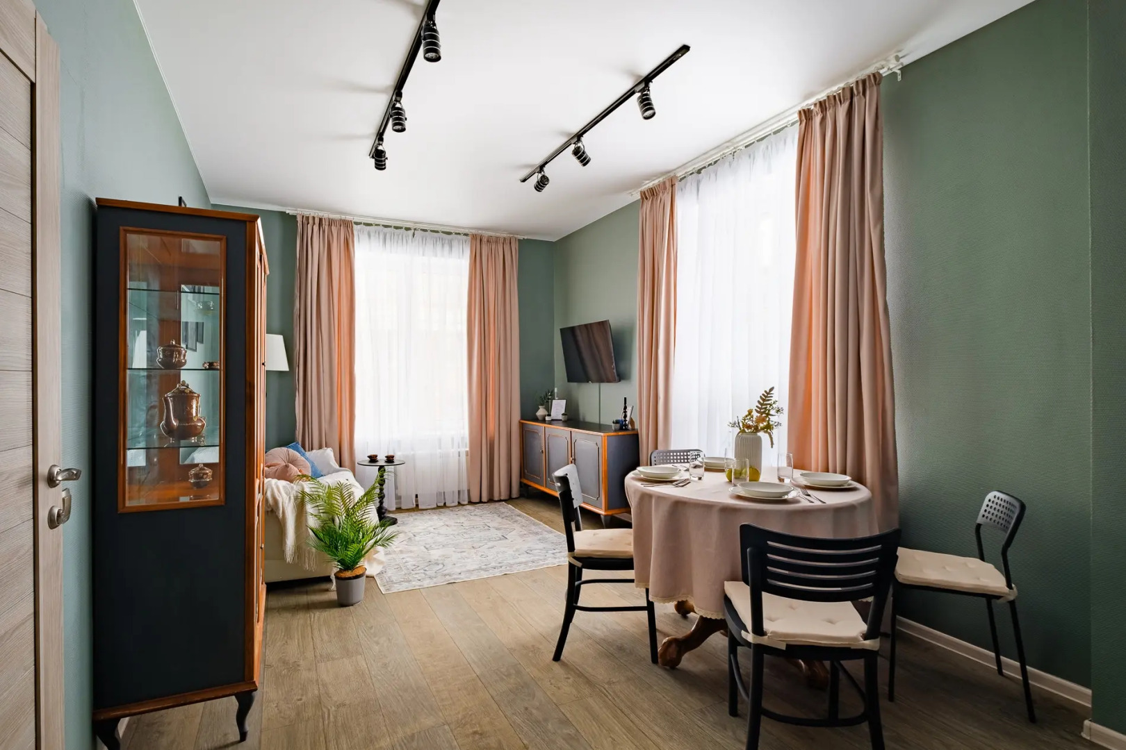 Апартаменты 4 на Яхромской 3