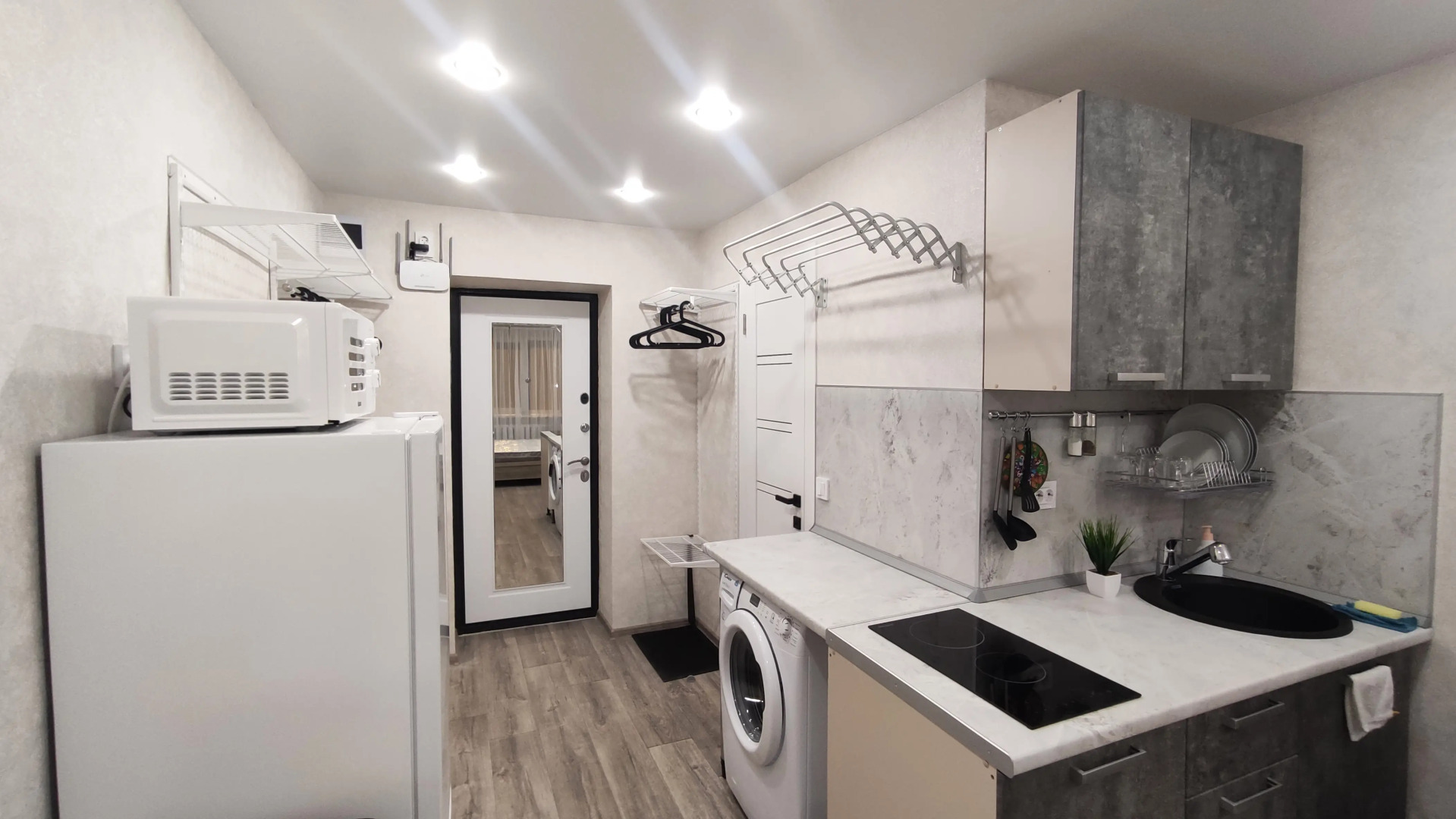 Апартаменты Зелёная студия у метро Суконная слобода