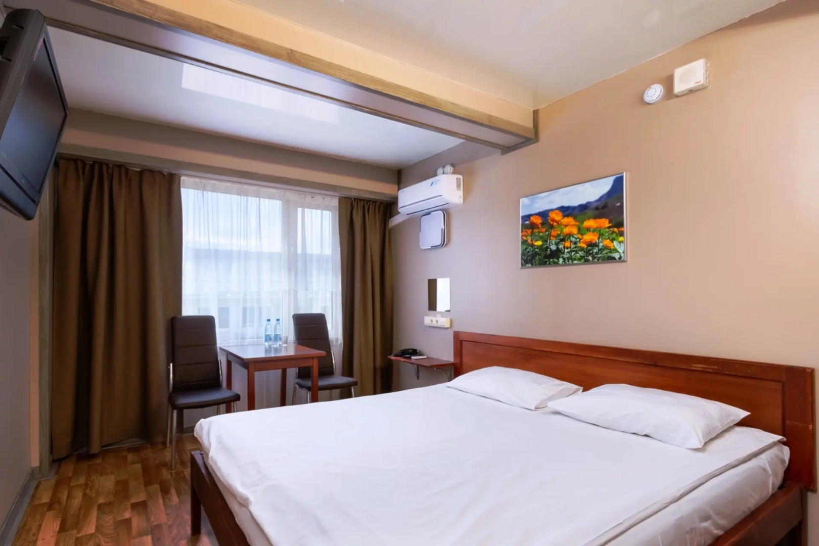 Отель Дискавери