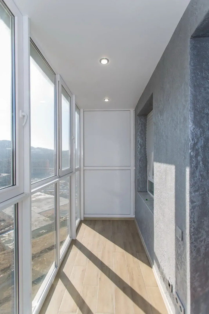 Квартира-студия уютная в новом доме