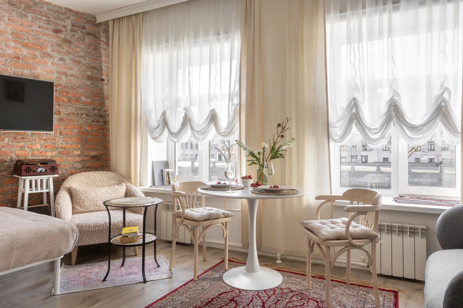 Апартаменты LetYourFlat Pushkin