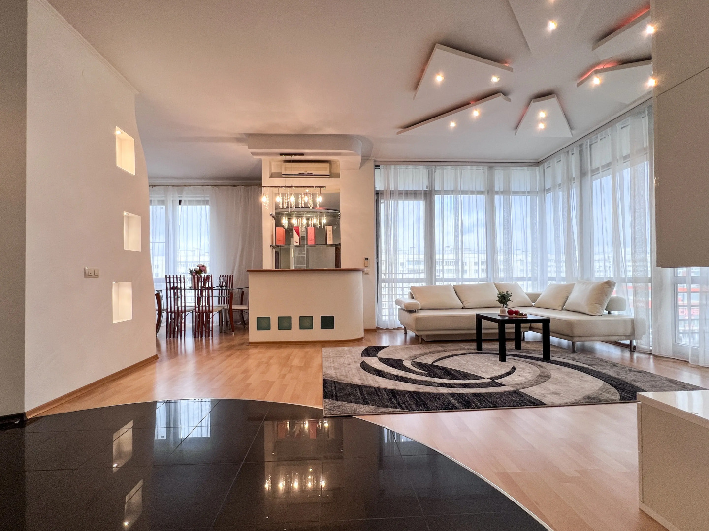 Апартаменты uTrip Barcelona