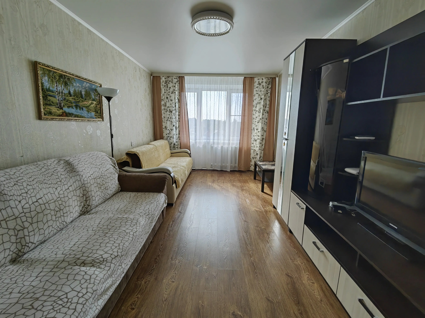 Апартаменты трехкомнатные  у Елены