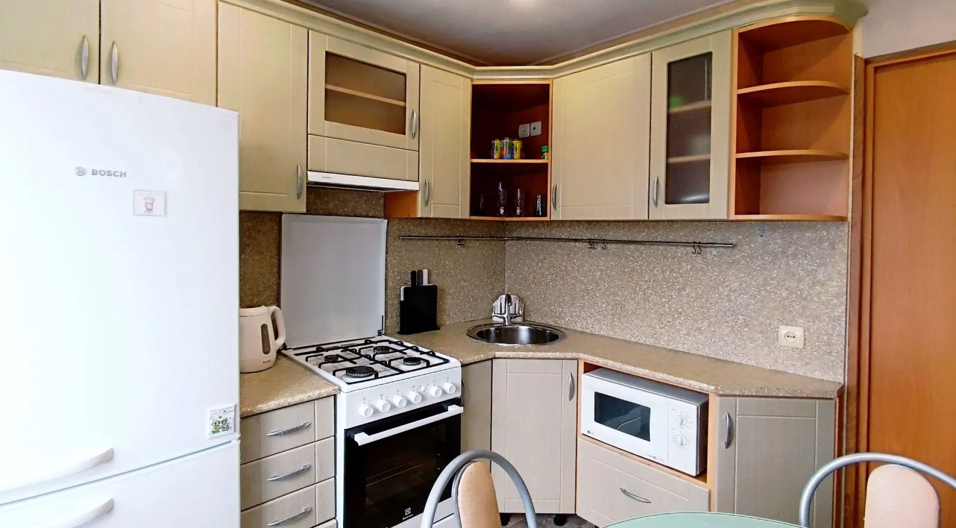 Апартаменты Уютный Север на улице Полярной Дивизии