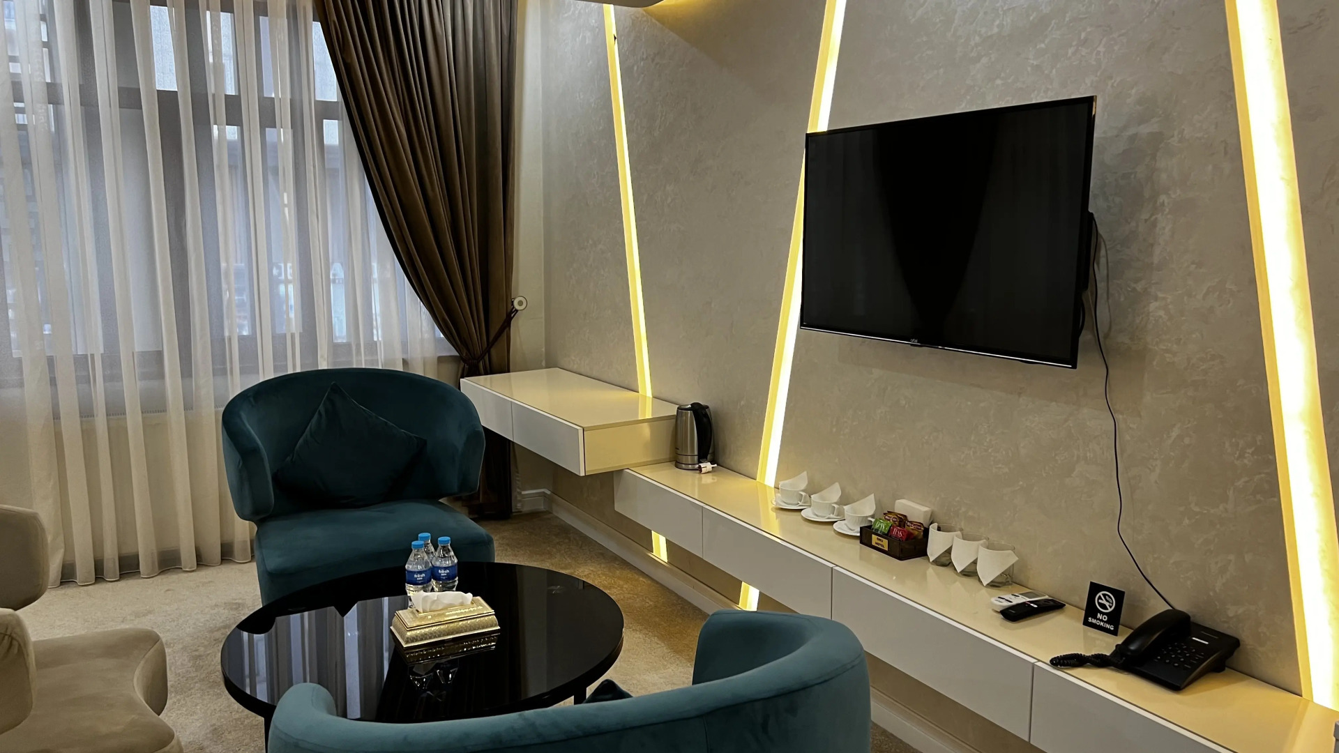 Ohu Palace Hotel & Restaurant