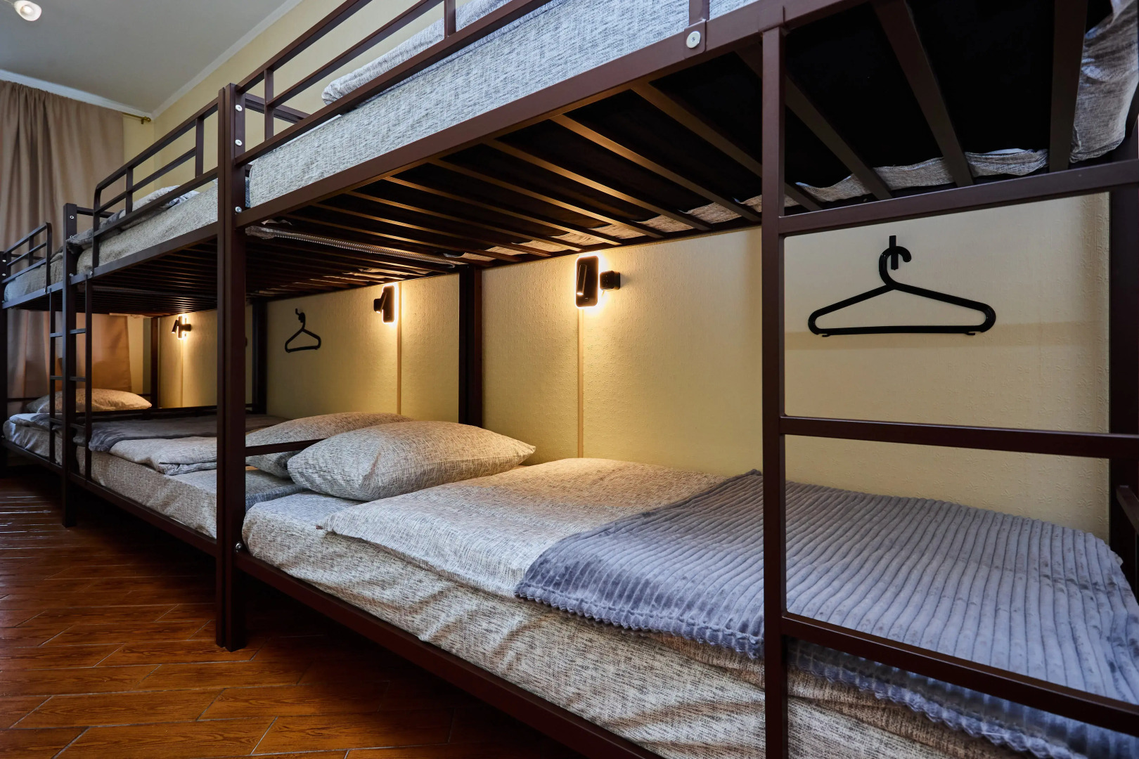 Хостел 18 Line