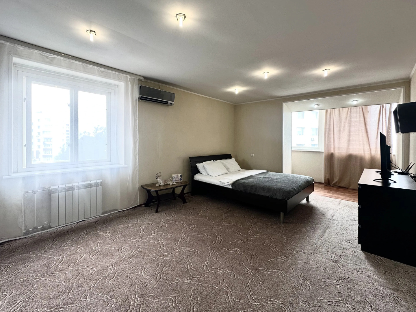 Апартаменты 3х комн на Бестужева 15 в 10 минутах от ЖД вокзала