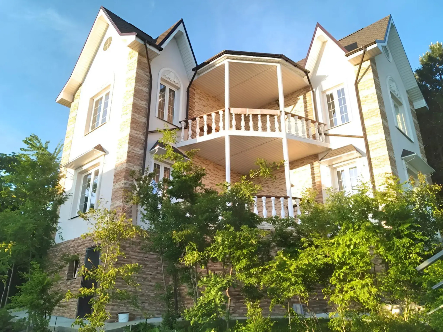 Вилла в Горах с Великолепным Видом