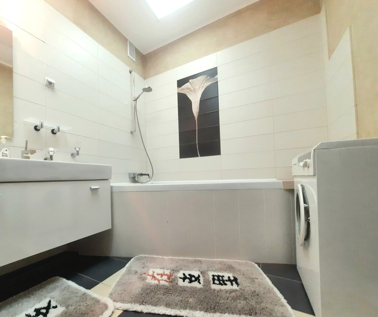 Апартаменты НА ПОБЕРЕЖЬЕ У ОЗЕРА РЯДОМ С МОРЕМ