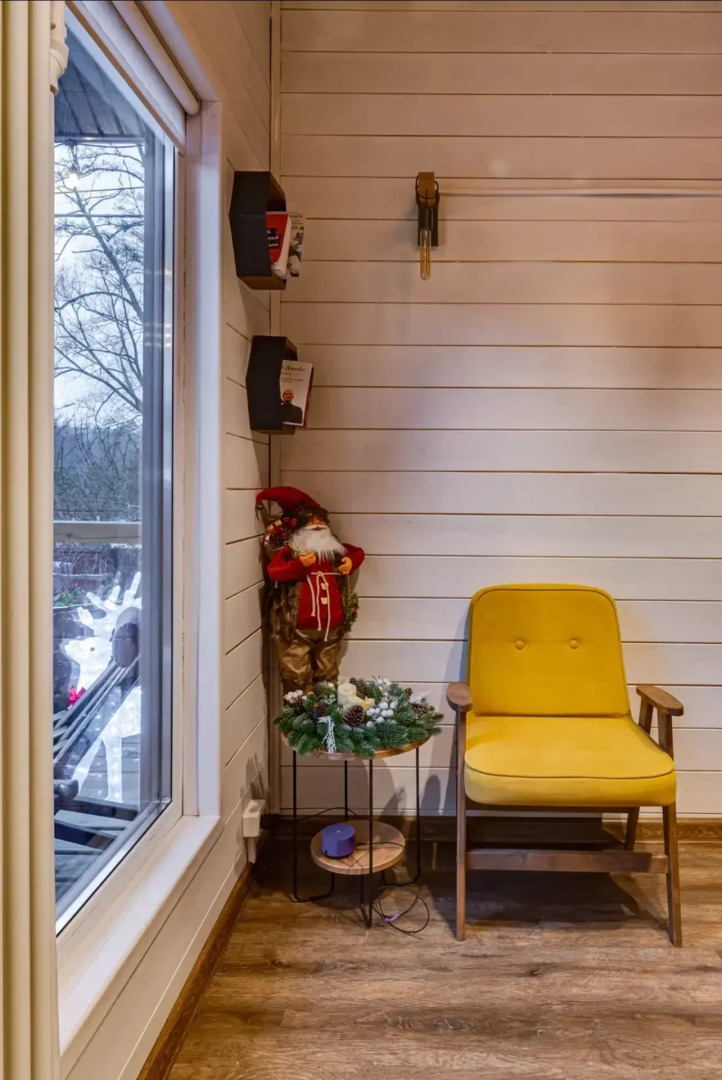 Частный дом с бaнeй на дpoвaх Harmony