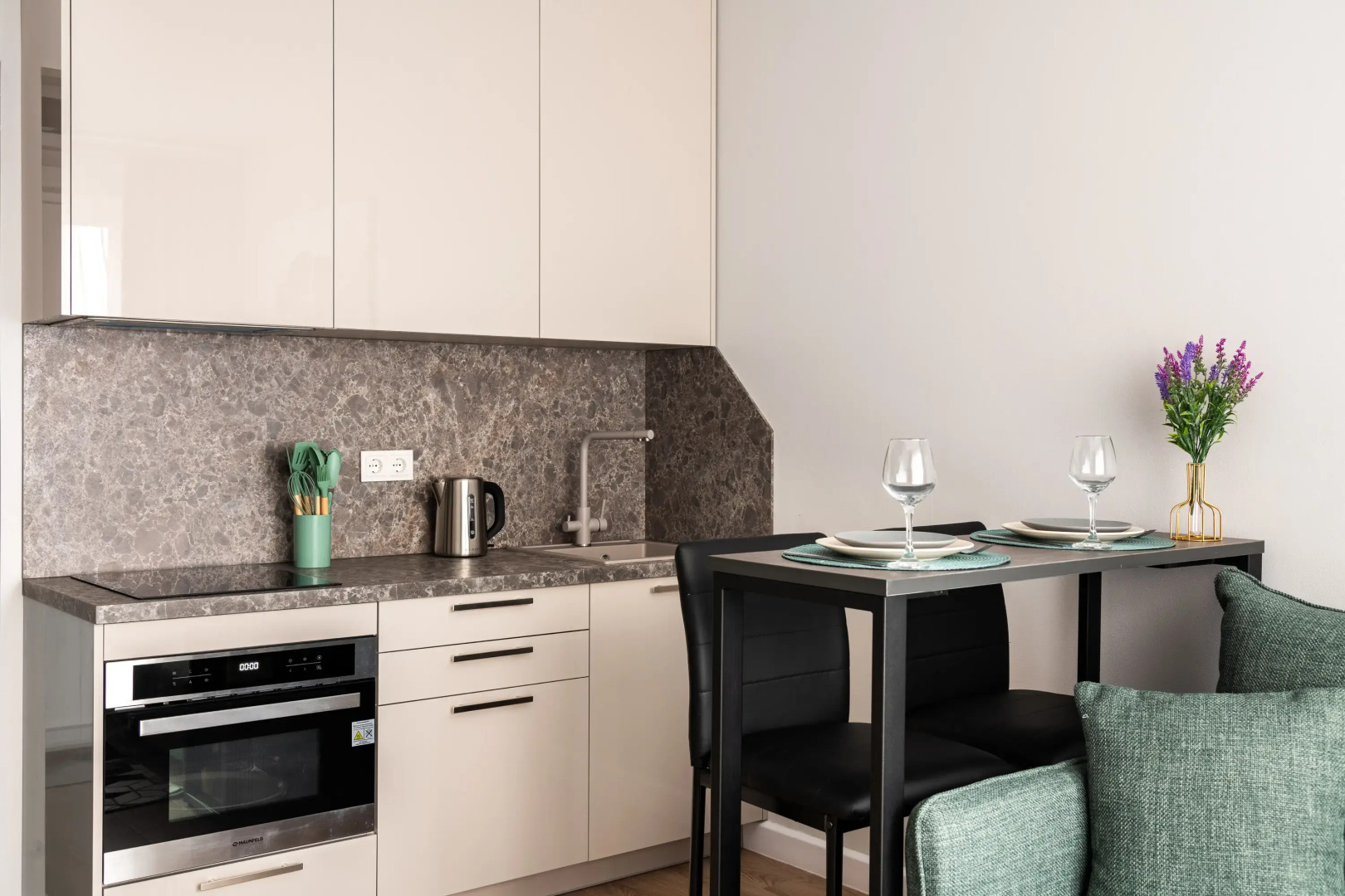 Квартира Изумрудная Cтудия