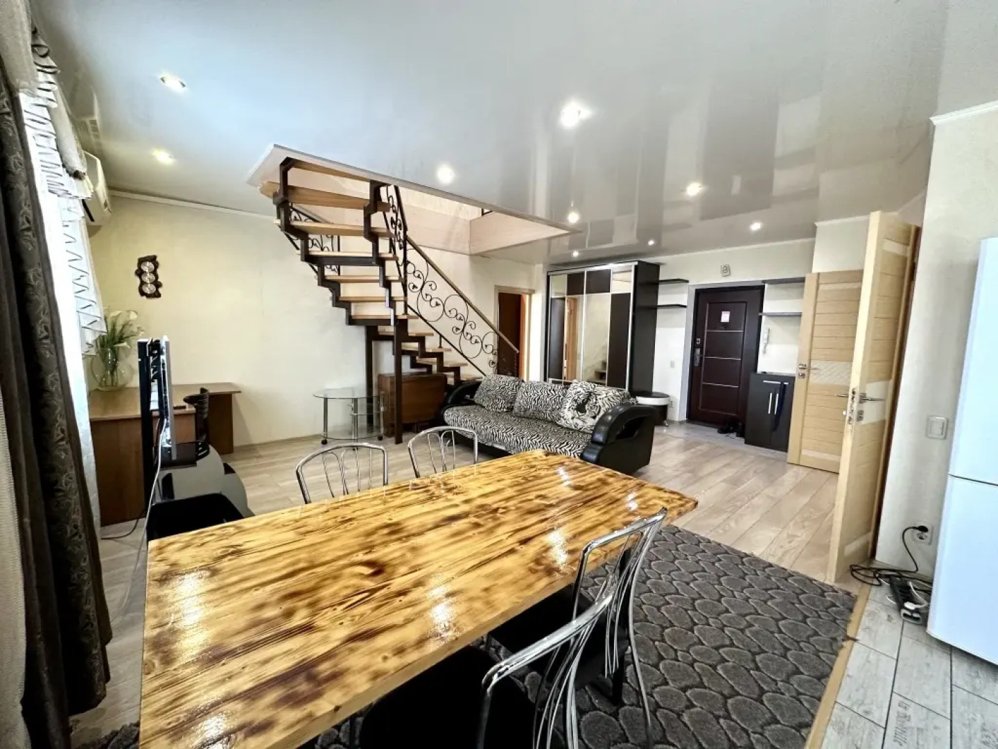 Апартаменты 912 Флэтс-Лайн на улице Красноармейская 100