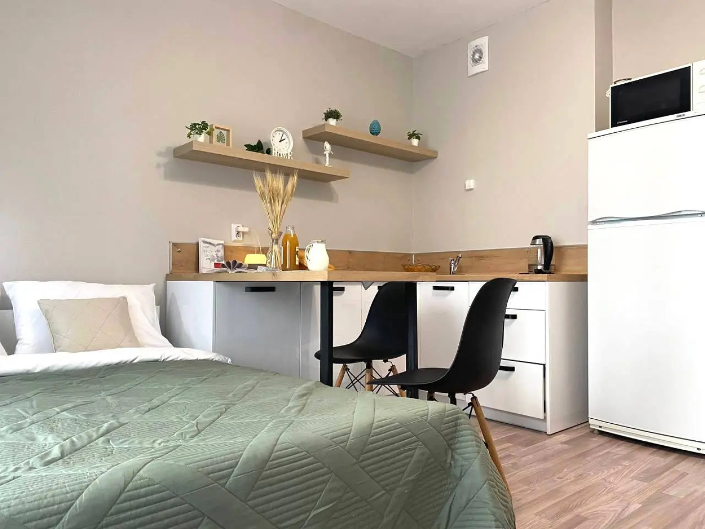 Квартира Поделам у ЖД вокзала