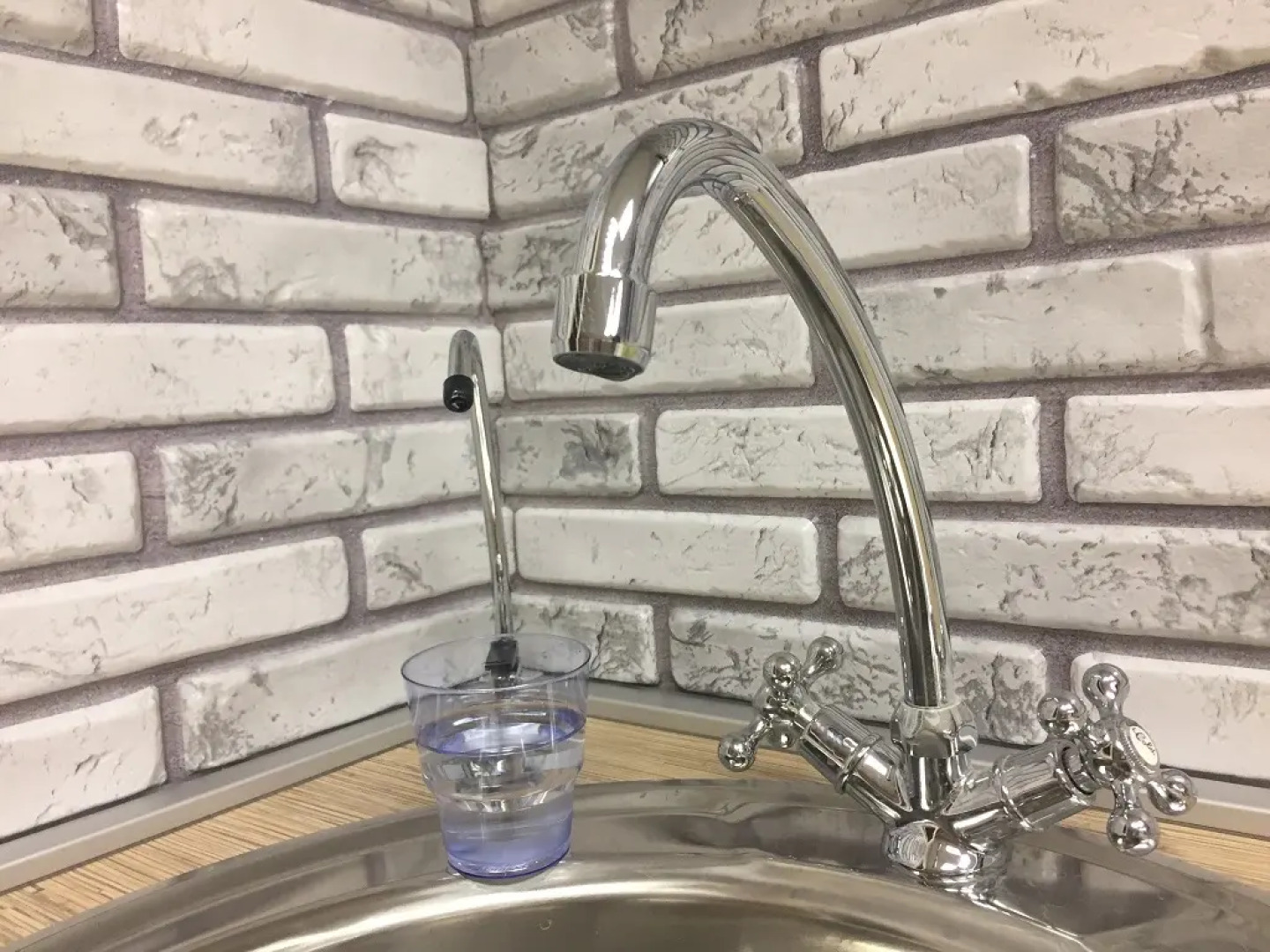 Хостел Хороший