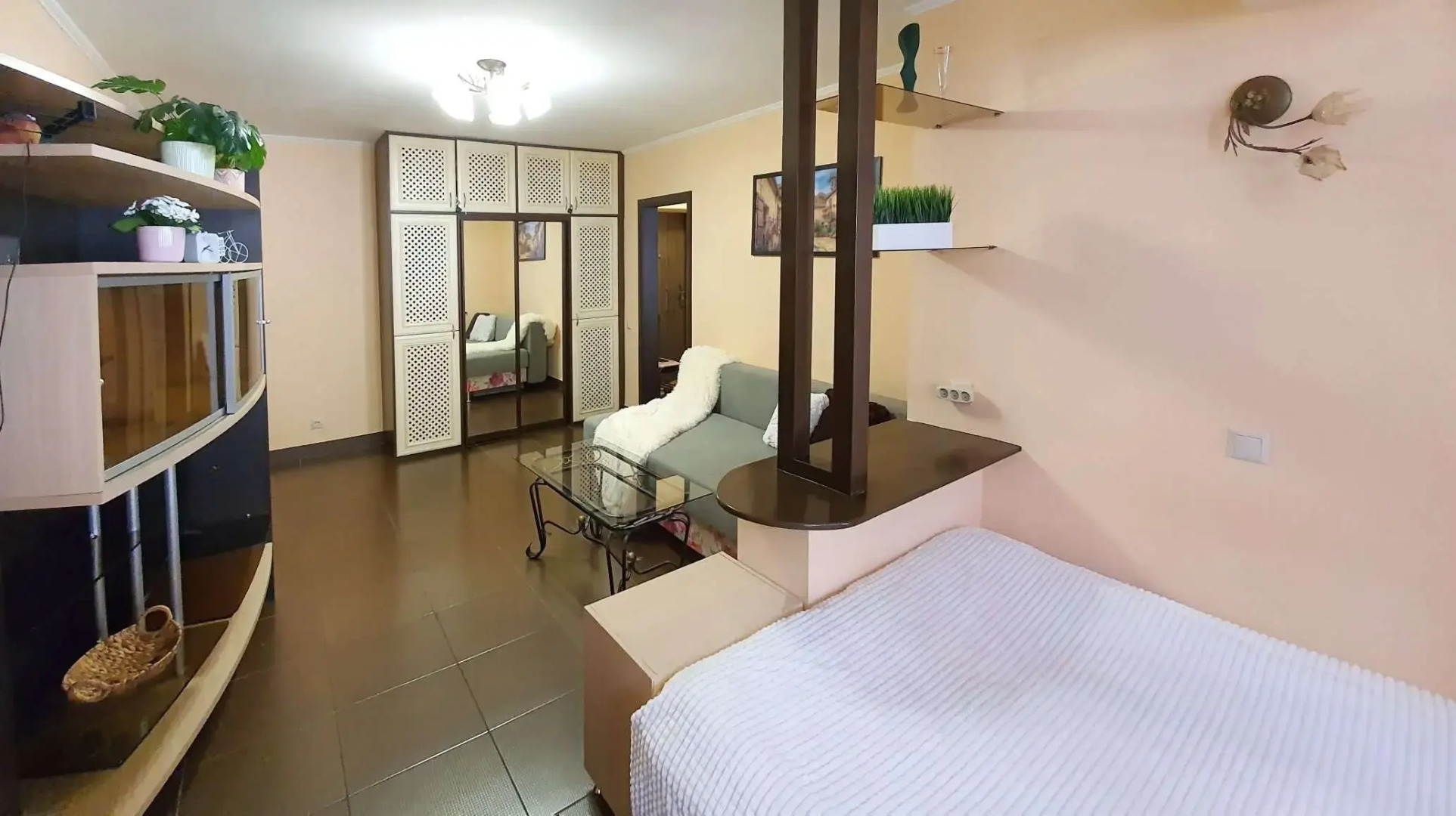 Апартаменты с личной террасой рядом с ж/д вокзалом