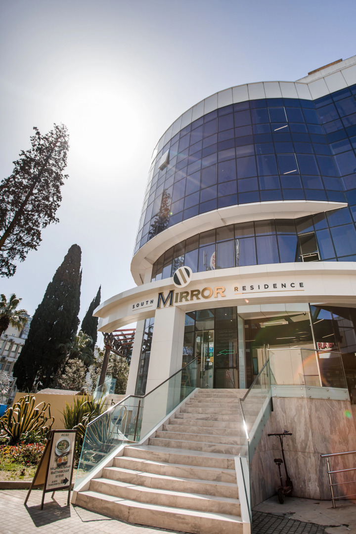 Mirror Residence Отель