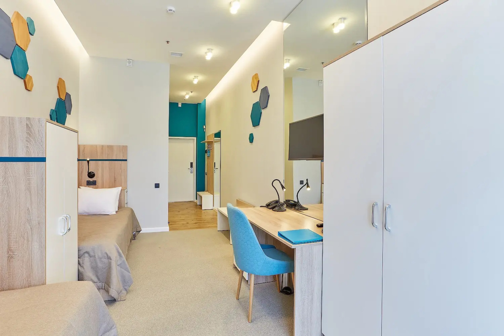 Отель Аква-Минск Плюс