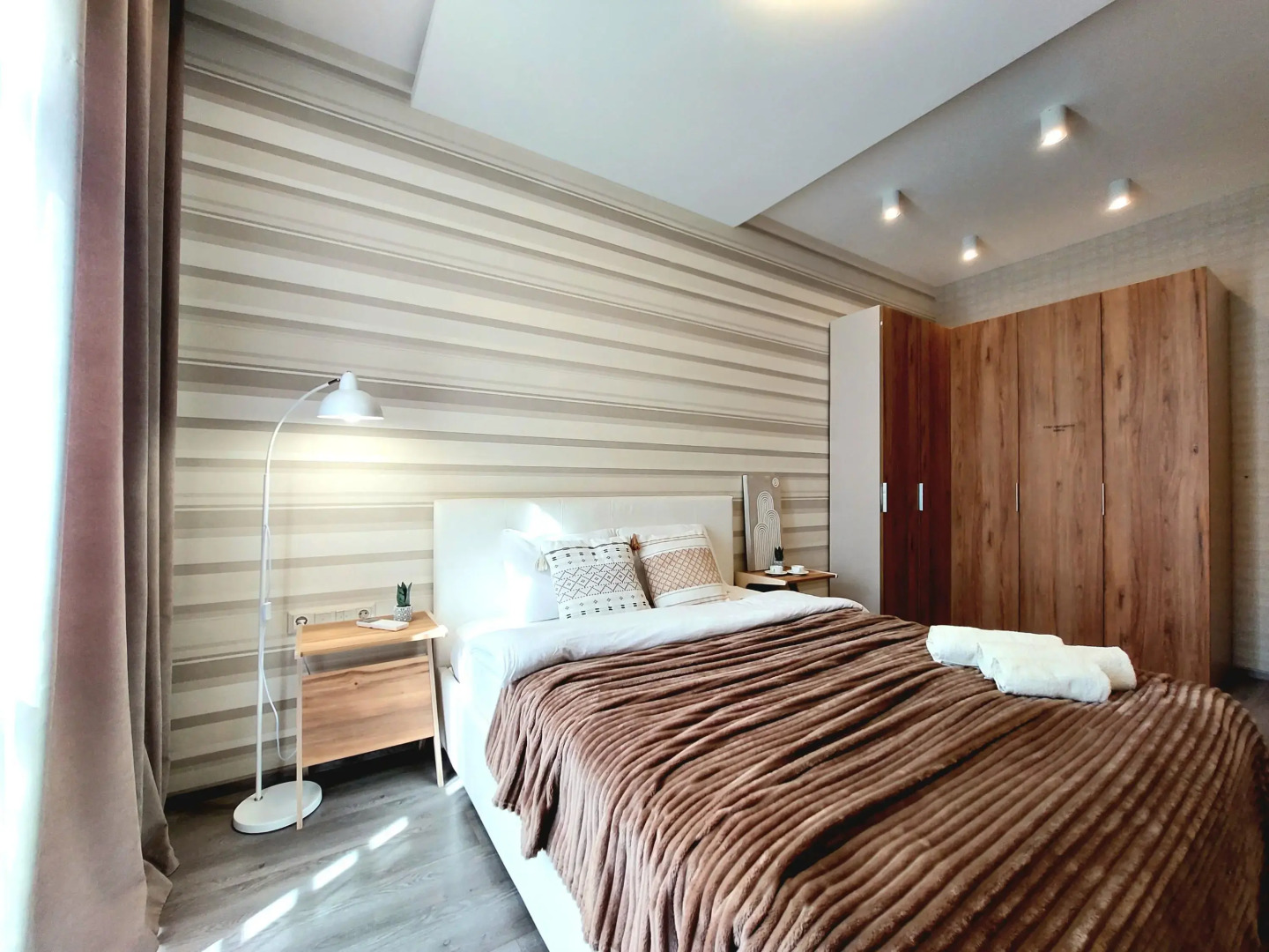 Апартаменты uTrip Ostrovskiy