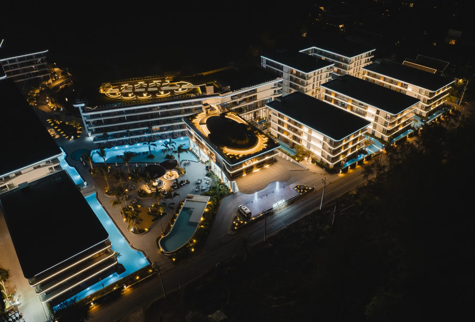 Курортный Отель Kora Beach Resort Phuket