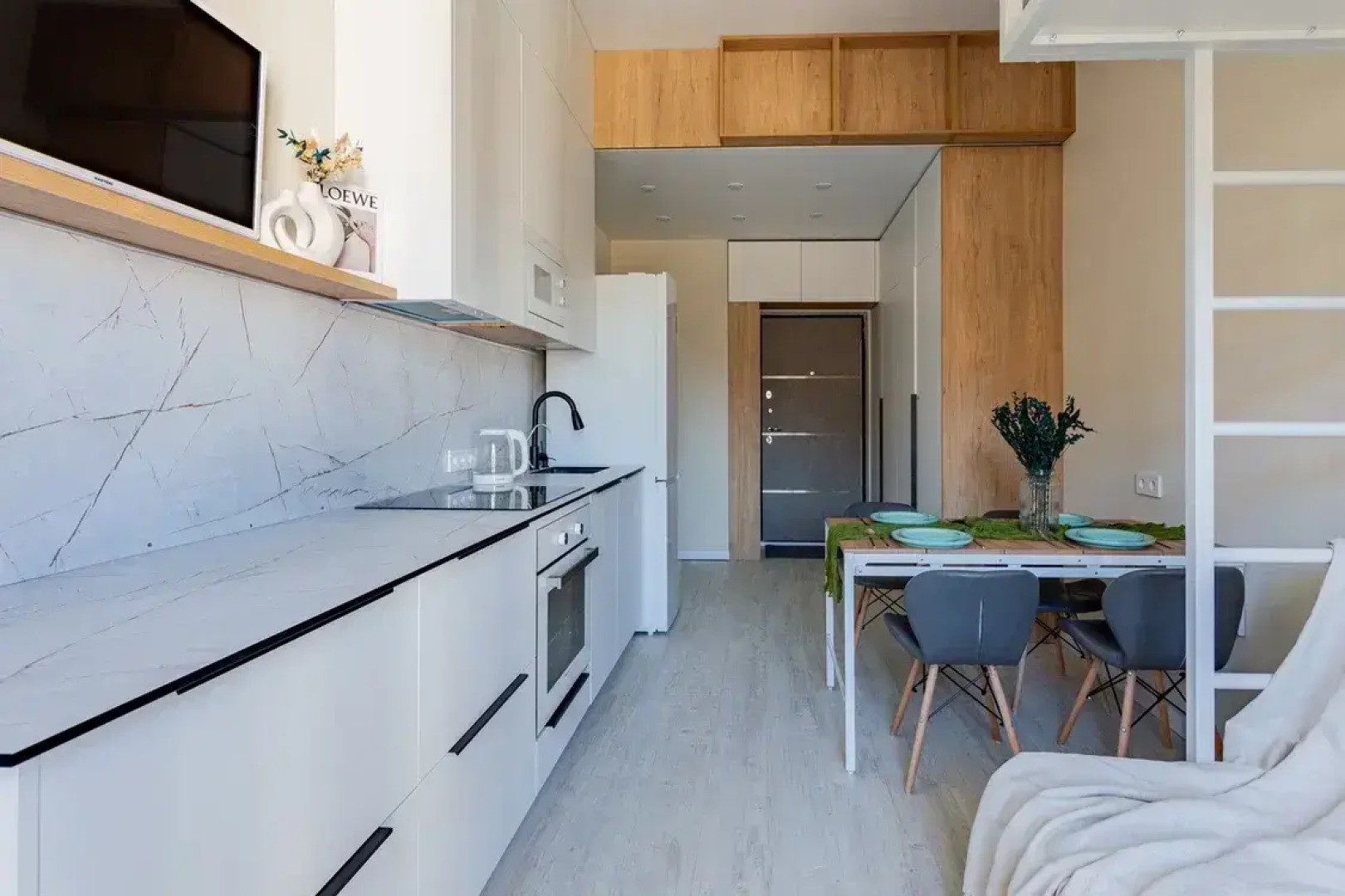 Квартира с Отдельной Спальней в ЖК Летний