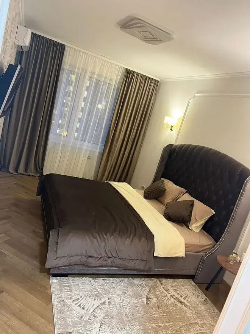 Апартаменты Brown на проспекте Куприна 34к1