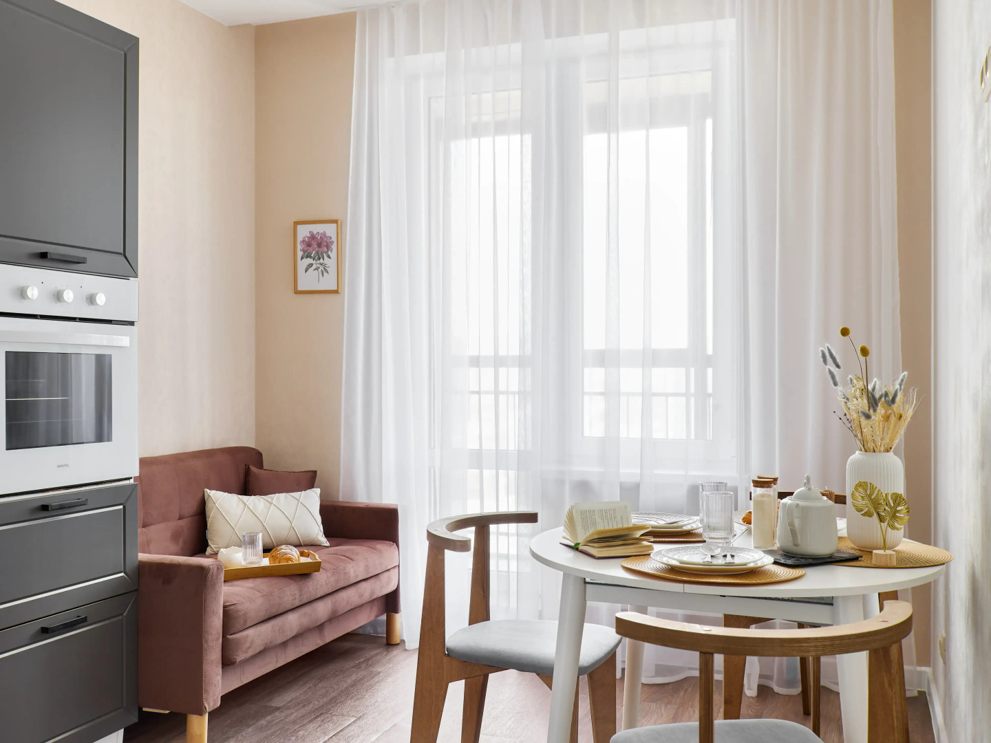 Апартаменты Бархатный Рассвет, возле Метро Горки