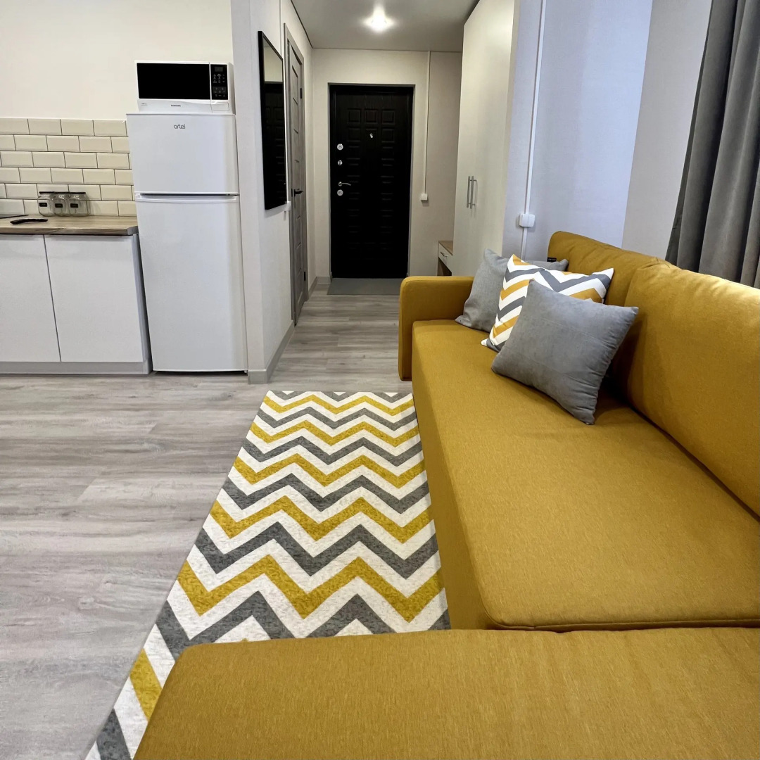 Апартаменты 2 желтые