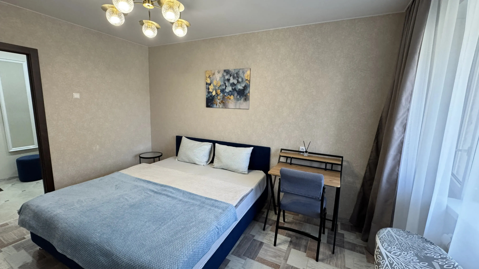 Квартира Двухкомнатная рядом с набережной