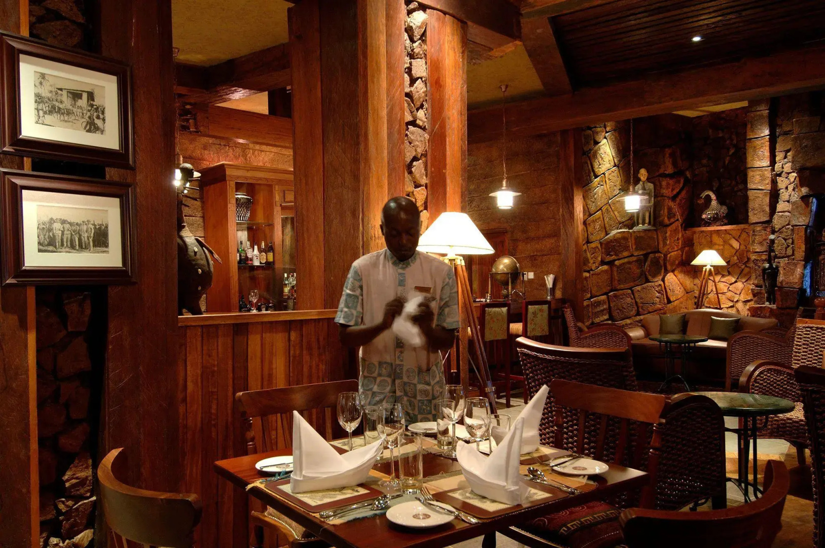 Отель Kampala Serena