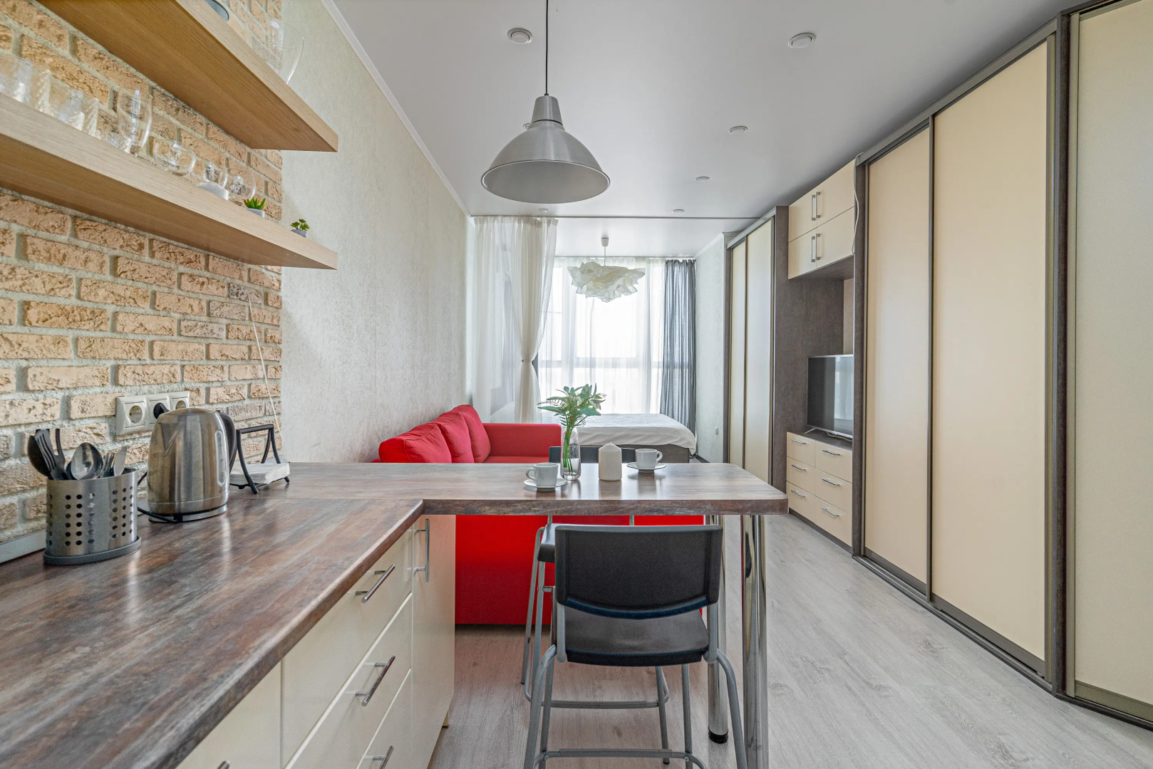 Квартира с Видом на Чашу Рядом с Метро