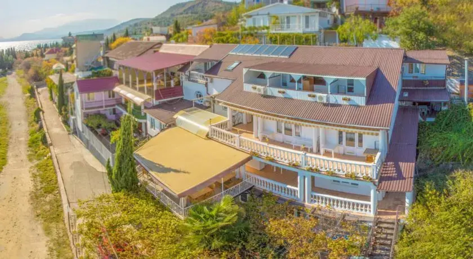 Гостевой Дом с Колоннами