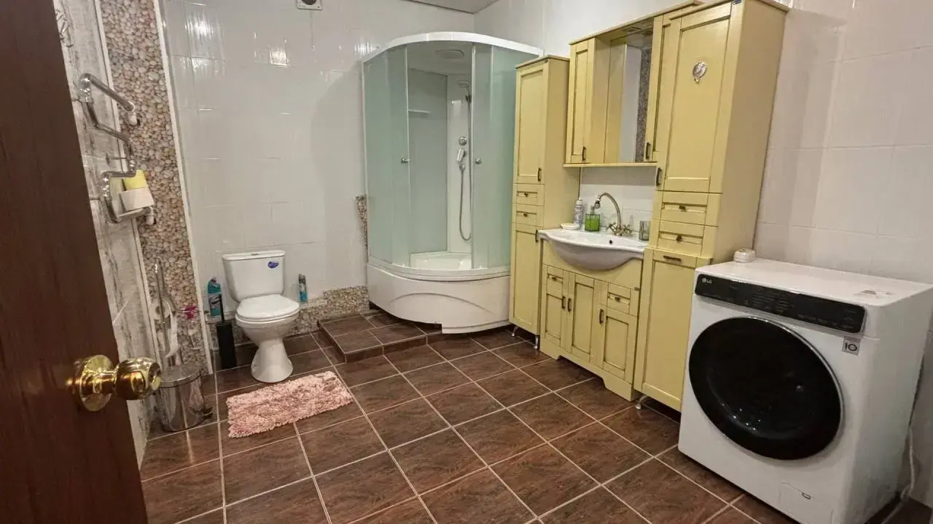 Квартира вместительная в центре Уфы