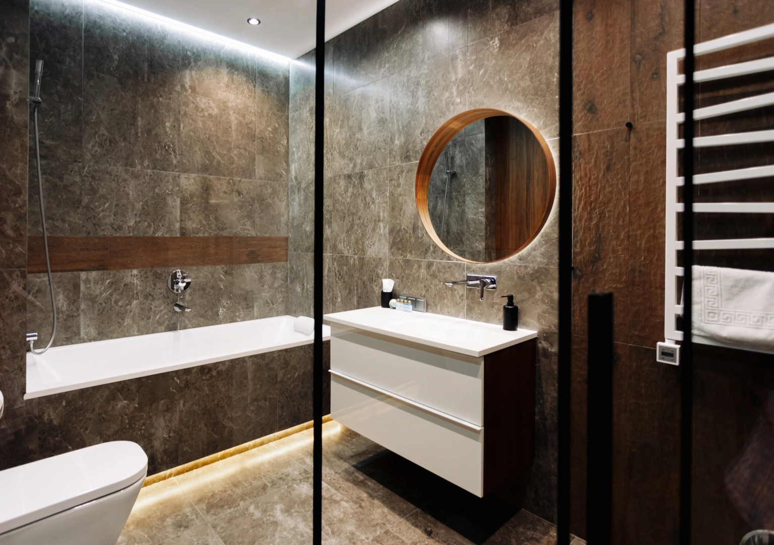 Апартаменты Lalapart Skyfall с панорамным видом с 46 этажа небоскреба Савеловский Сити