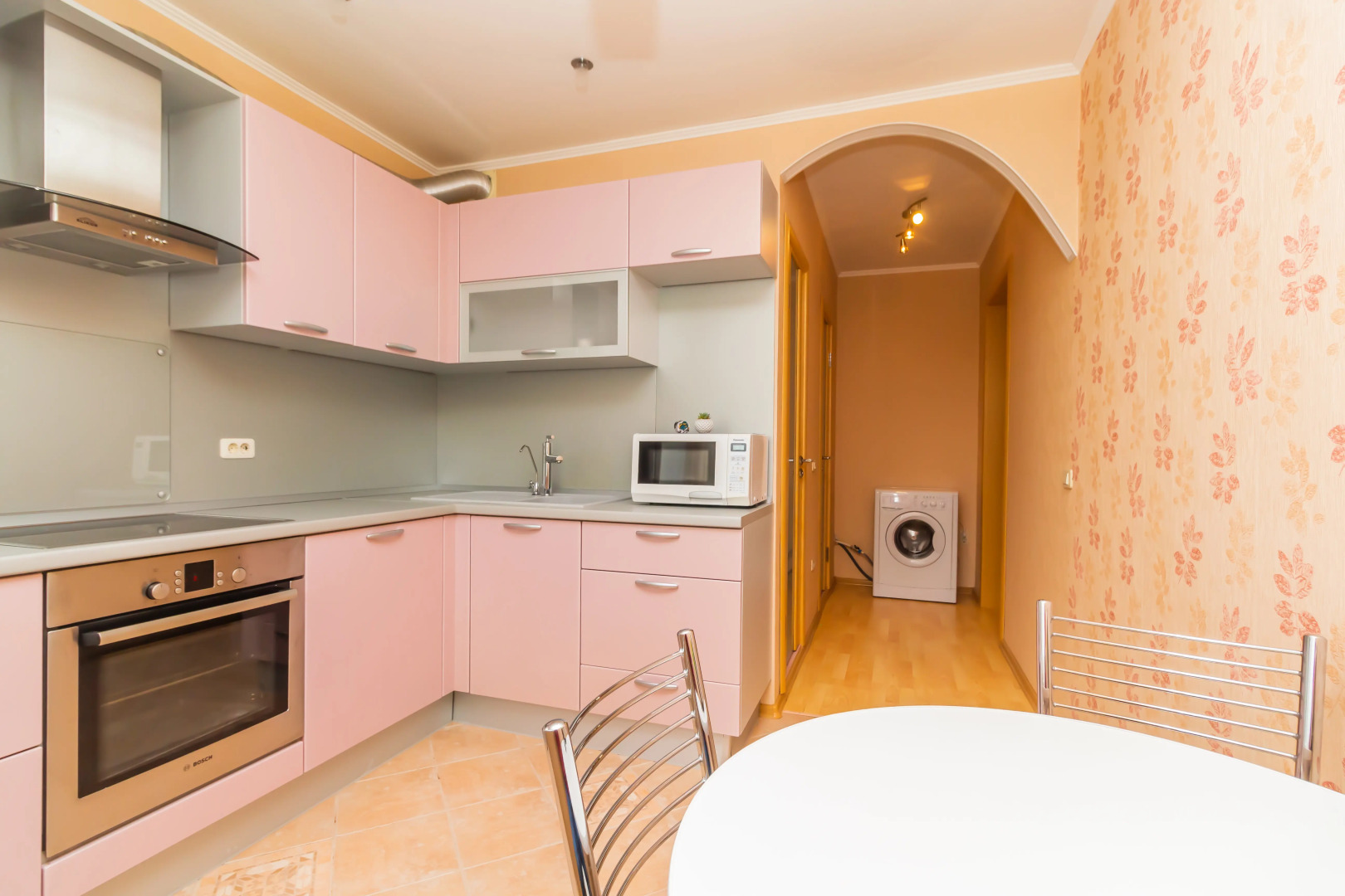 Апартаменты на Академика Королёва 7