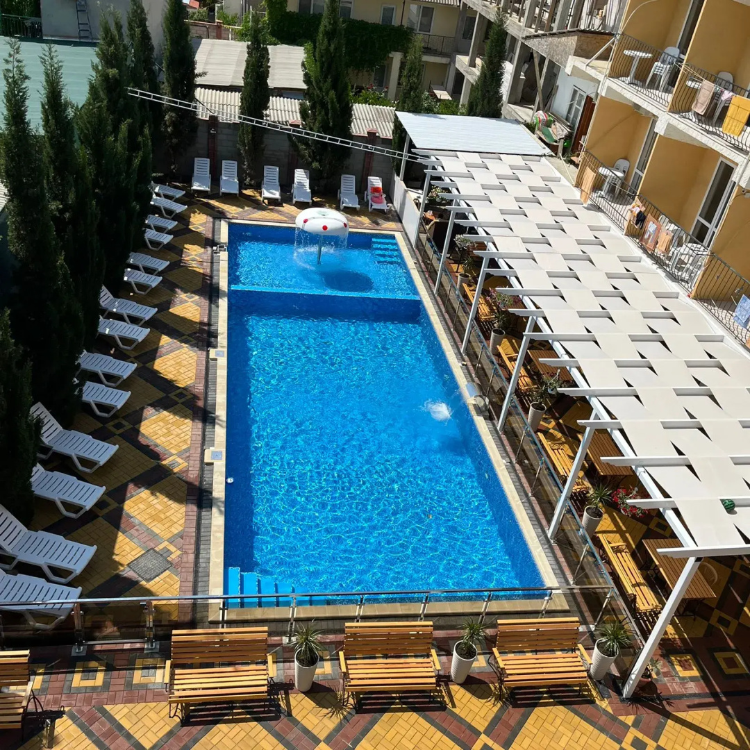 Raatlan Guest House