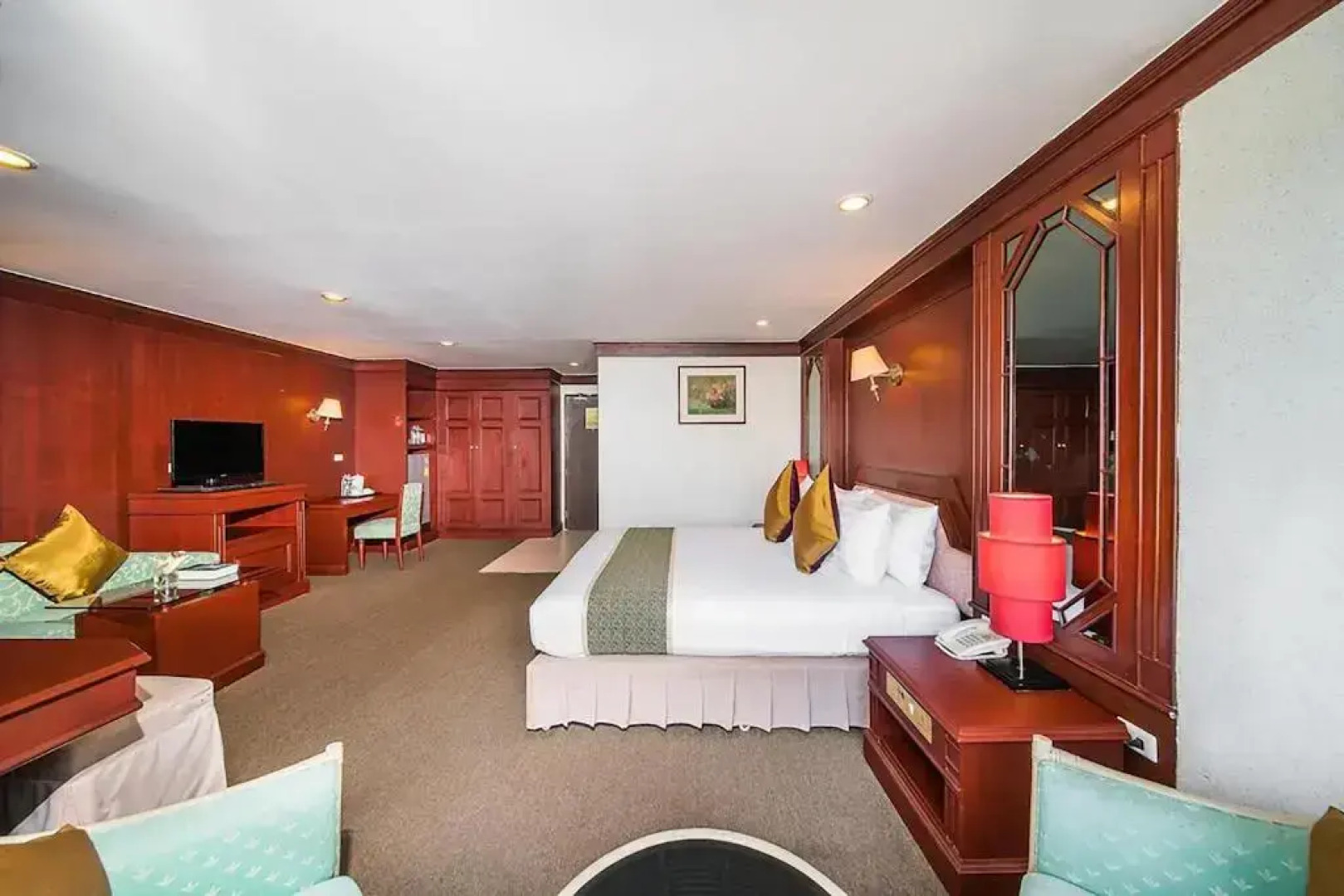 Mountain Beach Resort & Convention Center