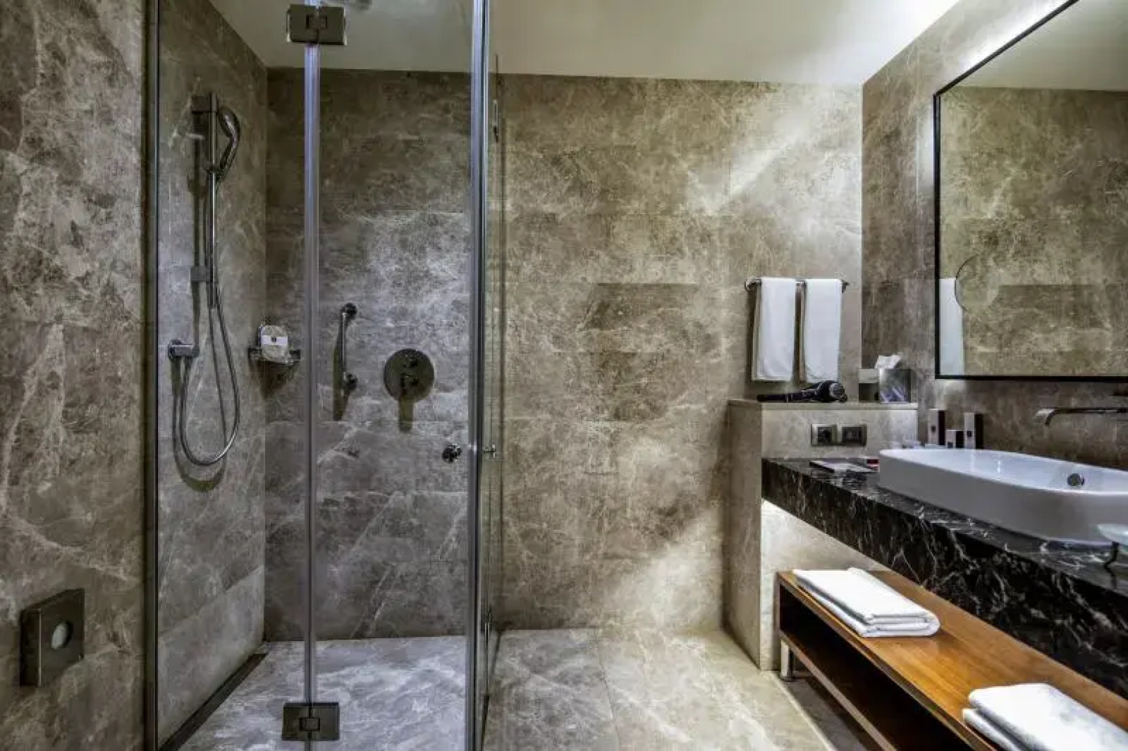 Отель Clarion Golden Horn Hotel