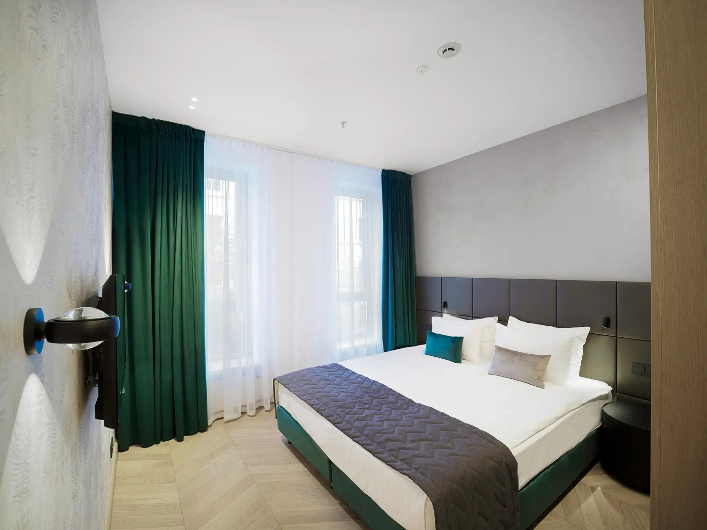 Отель Mamaison All-Suites Spa Pokrovka Moscow