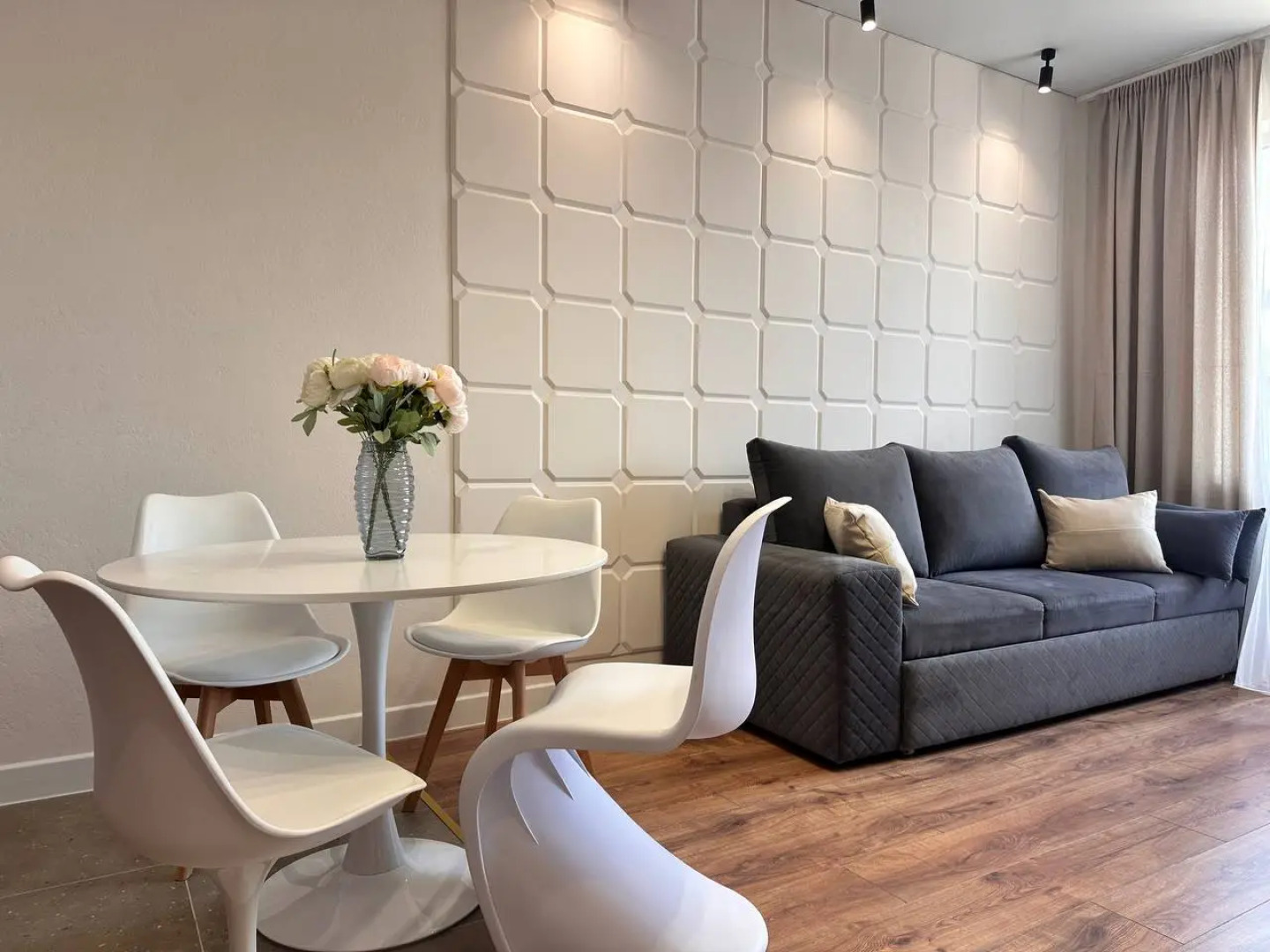 Квартира Уютная в Центре Махачкалы рядом с Пляжем и Ресторанами