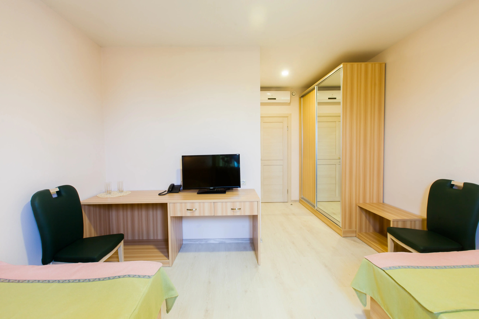 Отель УЮТ-Ермолино