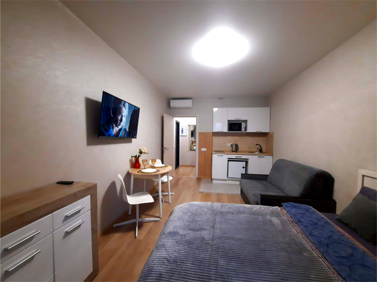 Квартира Третья Студия на Ларюшина 4/2