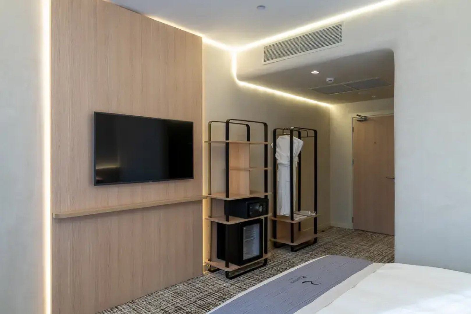 Отель Renion City