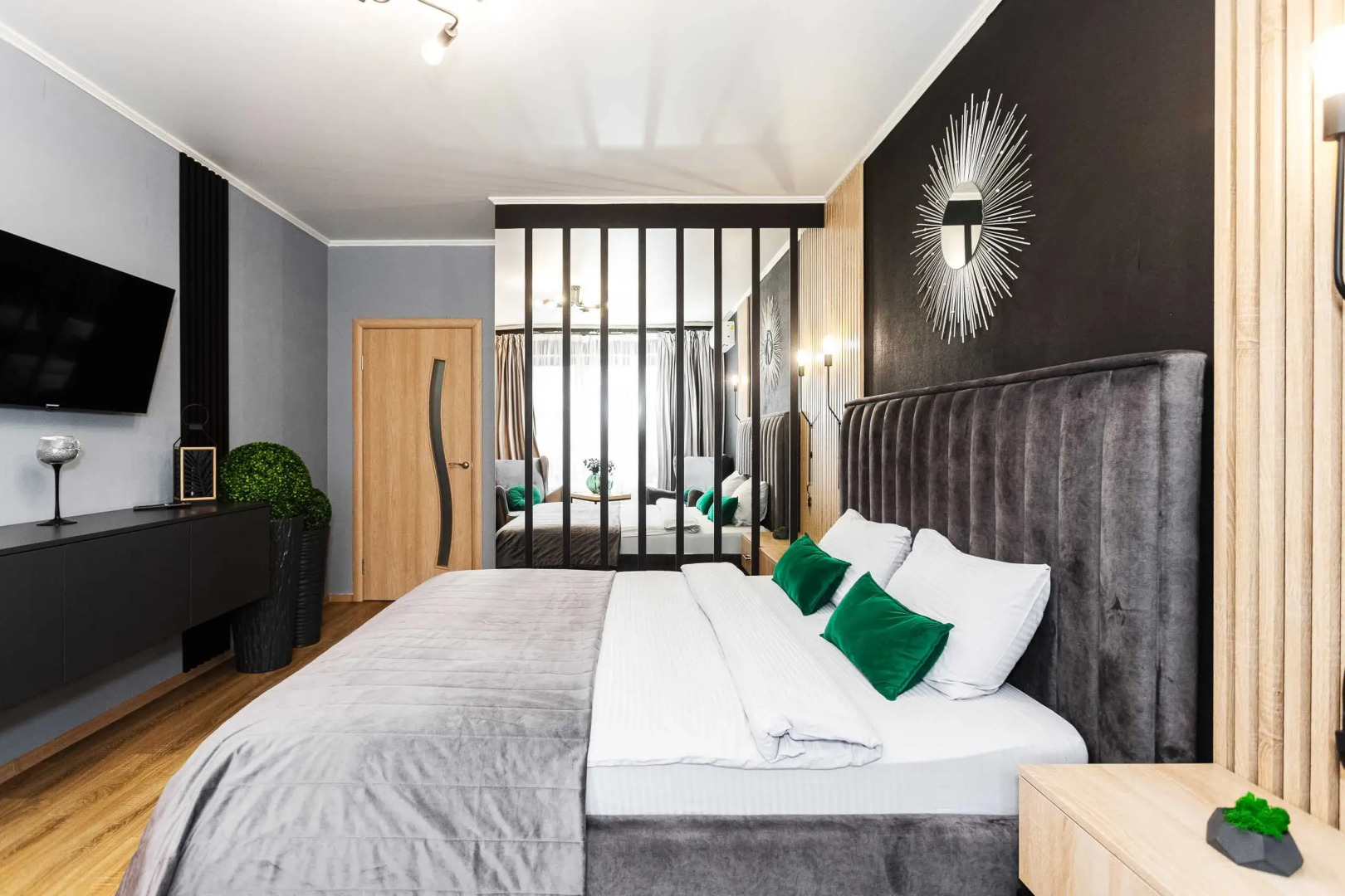 Квартира класса комфорт плюс с видом на реку в центре Рыбной деревни, остров Канта