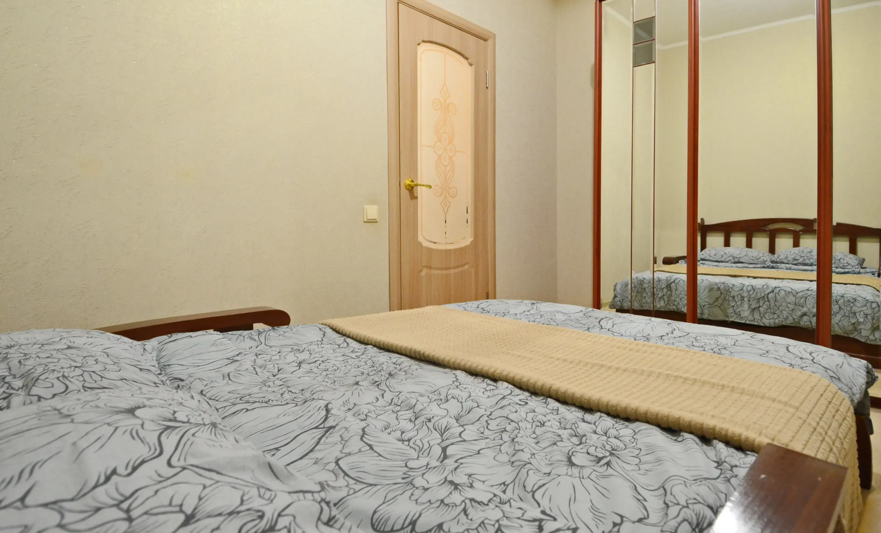 Квартира Уютная Двухкомнатная Квартира Пролетарский 39