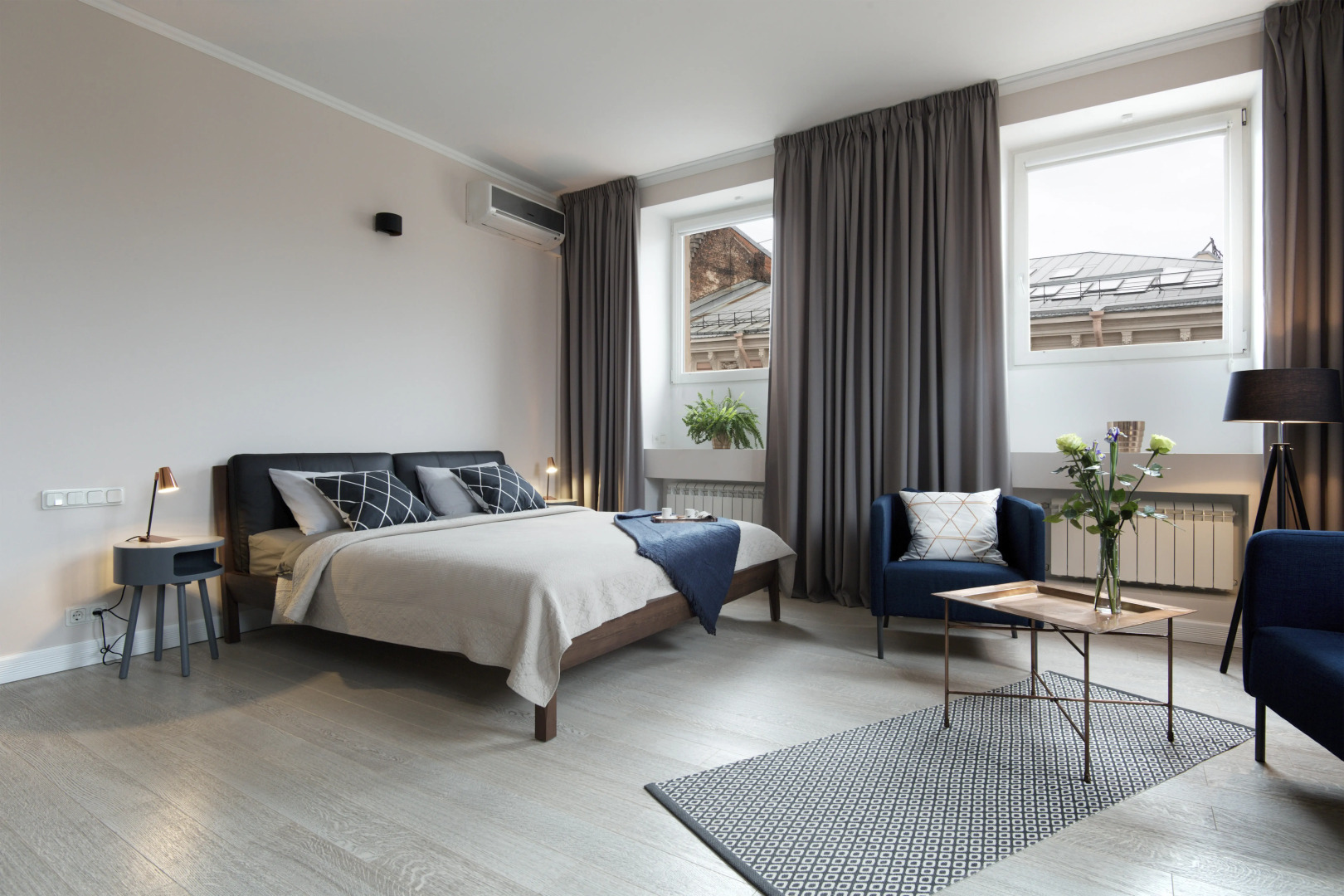 Апартаменты на Большой Морской